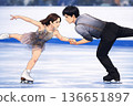 Pair skaters 136651897
