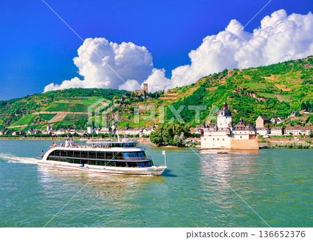 Spectacular view of the Rhine River castle, Pfalz Castle Spectacular view of the Rhine River castle, Pfalz Castle 136652376