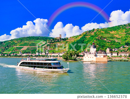 Spectacular view of the Rhine River castle, Pfalz Castle Spectacular view of the Rhine River castle, Pfalz Castle 136652378