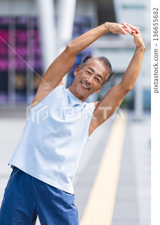 Senior men stretching Senior men stretching 136655682