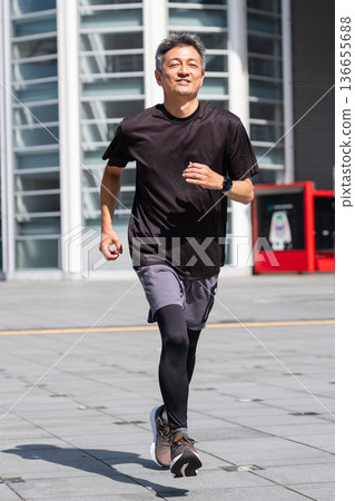 中間人慢跑 136655688