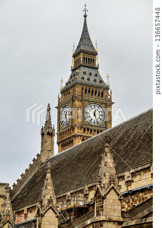 Big Ben with Houses of Parliament and Westminster bridge in London, England, United Kingdom Big Ben with Houses of Parliament and Westminster bridge in London, England, United Kingdom 136657448