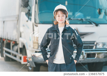 女生 女孩 女性 136657875