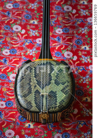 Okinawa sanshin image 136659769