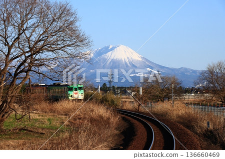 Mt. Oyama and the Medama Oyaji Train 136660469