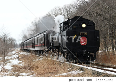 Senmo Main Line, Kushiro Shitsugen Station - Toya Station, Steam locomotive passing through Iwaboki crossing Senmo Main Line, Kushiro Shitsugen Station - Toya Station, Steam locomotive passing through Iwaboki crossing 136660868