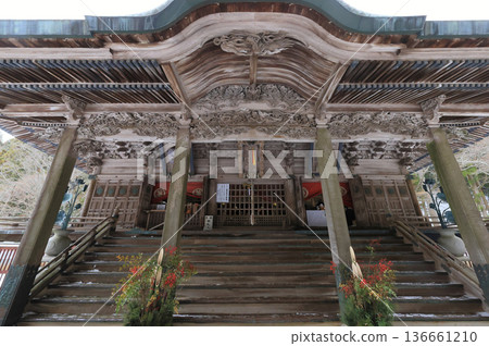 An extra sacred place on the Shikoku Pilgrimage. The main hall of Hashikuraji Temple, the 15th temple of the Shikoku Special Twenty Sacred Sites 136661210