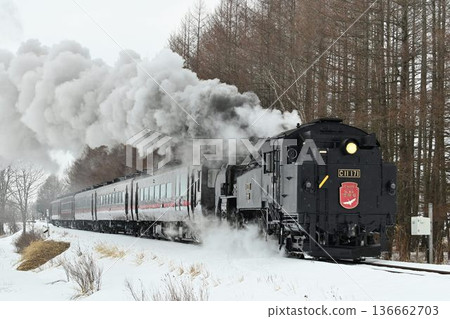 A steam locomotive departing from Kayanuma Station on the Senmo Main Line A steam locomotive departing from Kayanuma Station on the Senmo Main Line 136662703
