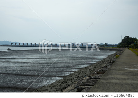Bicycle path along the Geumgang River 136664885