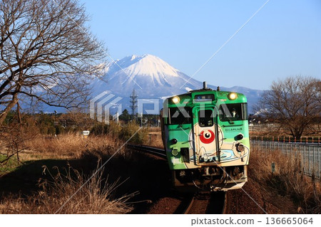 Mt. Oyama and the Medama Oyaji Train 136665064