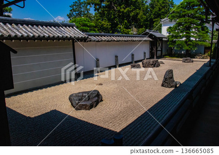 [Kyoto Scenery] Nanzenji Temple (2) The small abbot's garden "Joshintei" 136665085