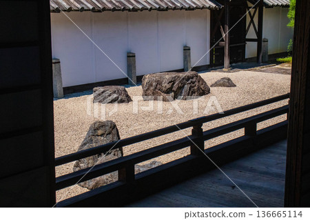 [Kyoto Scenery] Nanzenji Temple (2) The small abbot's garden "Joshintei" 136665114