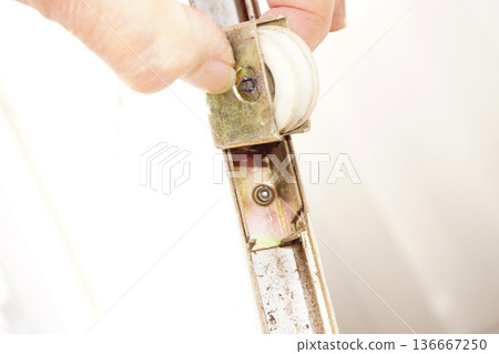 門滾輪、捲門維修、DIY 136667250