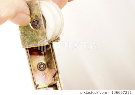 門滾輪、捲門維修、DIY 136667251