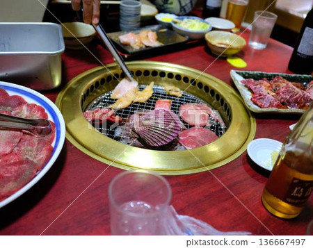 Grilled bivalve shellfish 136667497