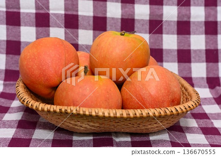 Harvested "Moon Rouge" apples (Nagano Prefecture) 136670555
