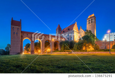 Panorama of illuminated Kwidzyn Castle 136673291