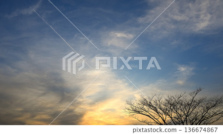 黃昏的天空 黃昏的天空 136674867