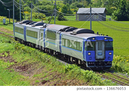 Sekihoku Main Line Ikaushi-Aibetsu JR Hokkaido Kiha 183 Series (Naebo) Heavy Snow 136676053