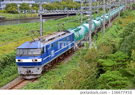 Tokaido Main Line Higashi-Takashima-Sakuragicho JR Freight EF210-106 (Suita) 136677458