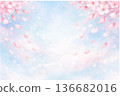 櫻花花瓣在藍天下翩翩起舞 136682016