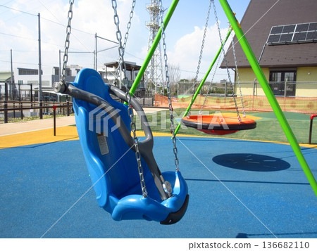 千葉縣市川市明殿公園的包容性遊樂場 136682110