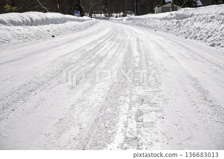 北海道的冬季小徑 136683013