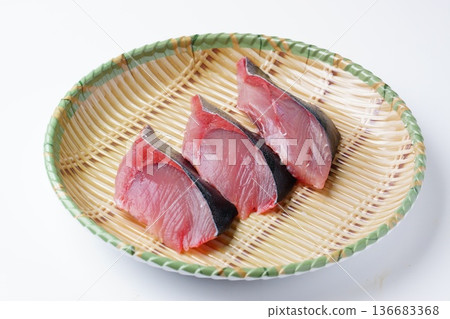 新鮮黃尾魚片 新鮮黃尾魚片 136683368