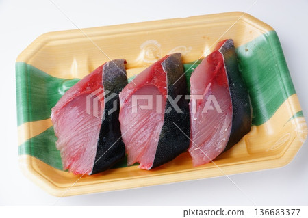 新鮮黃尾魚片 新鮮黃尾魚片 136683377