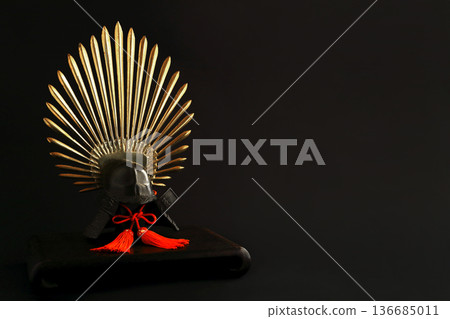A still life photo of a miniature replica of Toyotomi Hideyoshi's helmet A still life photo of a miniature replica of Toyotomi Hideyoshi's helmet 136685011