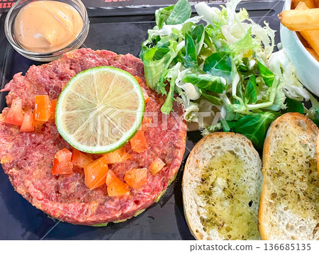 歐洲肉類菜餚：韃靼牛肉 136685135