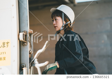 female, lady, woman 136685321
