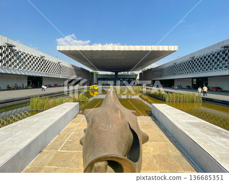 墨西哥城國家人類學博物館庭院 墨西哥城國家人類學博物館庭院 136685351