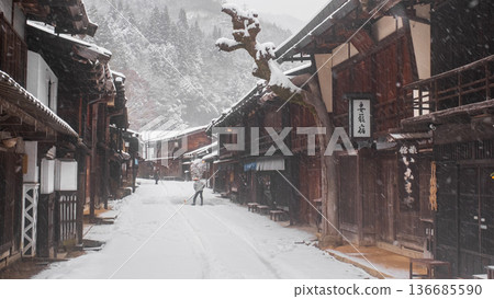 Tsumago-juku (winter) 136685590