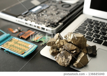 電腦和手機等電子設備所含的稀有金屬 136685840