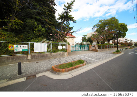 Nagoya Municipal Azuma Junior High School Southwest Gate 136686375