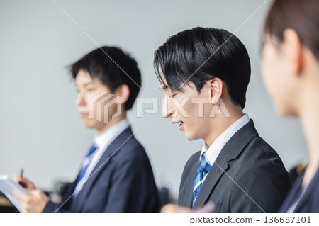 商務人士 136687101