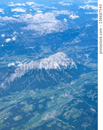 The view of Innsbruck, Austria from inside the Paris Taipei plane 136687543