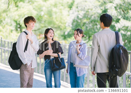 大學生 國際學生 校園生活 大學生 國際學生 校園生活 136691101