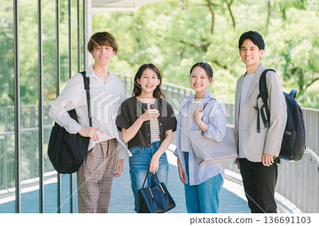 大學生 國際學生 校園生活 136691103