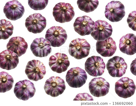 Whole purple garlic bulbs arranged in a scattered seamless pattern, isolated on white background, concept of organic food 136692060