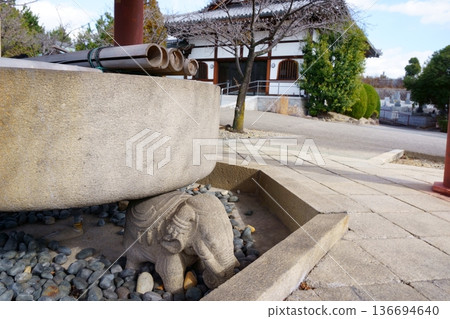 Kakuozan Nittaiji Temple - A water basin with an elephant Kakuozan Nittaiji Temple - A water basin with an elephant 136694640