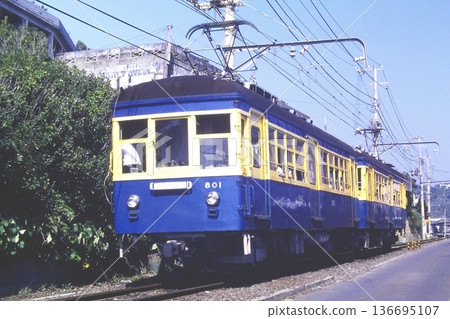 Enoshima Electric Railway, painted for filming, 801-802, August 4, 1982, Minegahara Signal Station - Shichirigahama 136695107