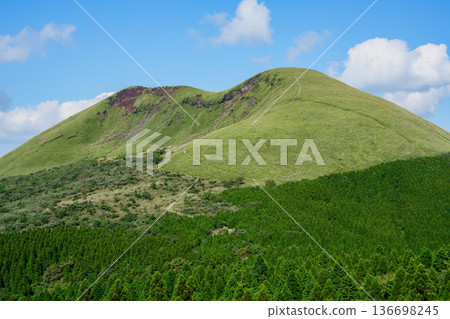 岸島山,阿蘇五峰之一 岸島山,阿蘇五峰之一 136698245