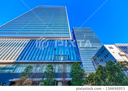 東京,港區,JR 田町站,芝浦口,城市景觀。田町女士 東京,港區,JR 田町站,芝浦口,城市景觀。田町女士 136698953