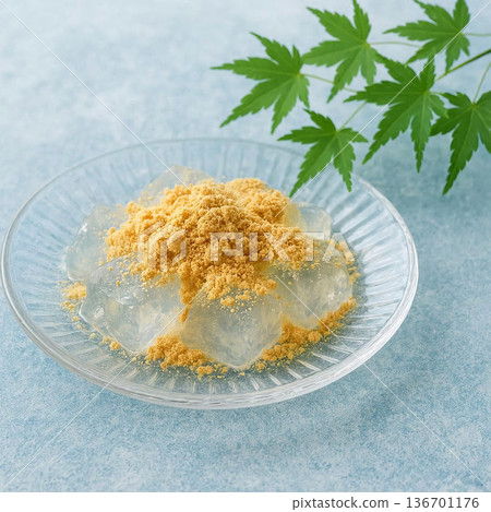 夏季蕨餅，散發著濃鬱的豆粉香氣 136701176