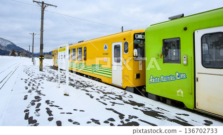 秋田內陸線平土站,第一班列車等待發車,2026年2月17日,秋田縣 秋田內陸線平土站,第一班列車等待發車,2026年2月17日,秋田縣 136702733