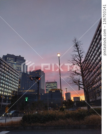 東京的黎明 東京的黎明 136703141