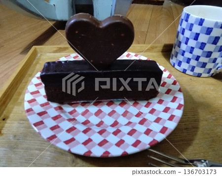 Chocolates from popular stores in the city that I ate on Valentine's Day 136703173