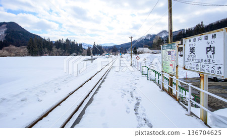 秋田內陸線:因暴雪導致部分路段封閉後,瓦萊站重新開放。 2026年2月17日,秋田縣。 秋田內陸線:因暴雪導致部分路段封閉後,瓦萊站重新開放。 2026年2月17日,秋田縣。 136704625